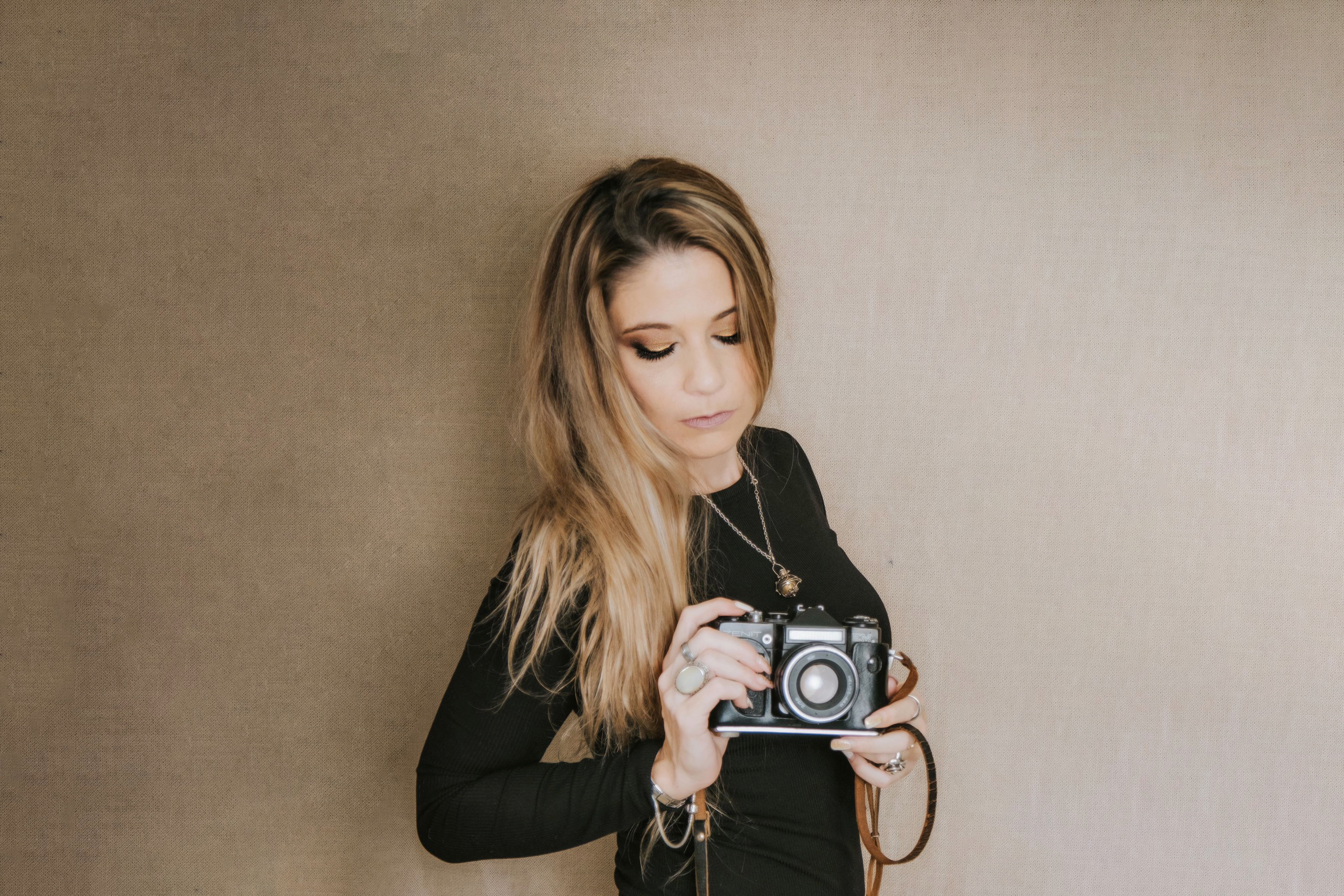 b55ef0fa-c647-4921-b88b-ac57d4db2466-1